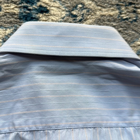 Gucci button down Shirt in light blue with lines of blue and dark red/brown - Picture 10 of 13